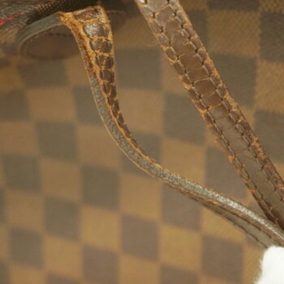 Louis Vuitton Damier Neverfull MM Tote Bag - Picture 9 of 16